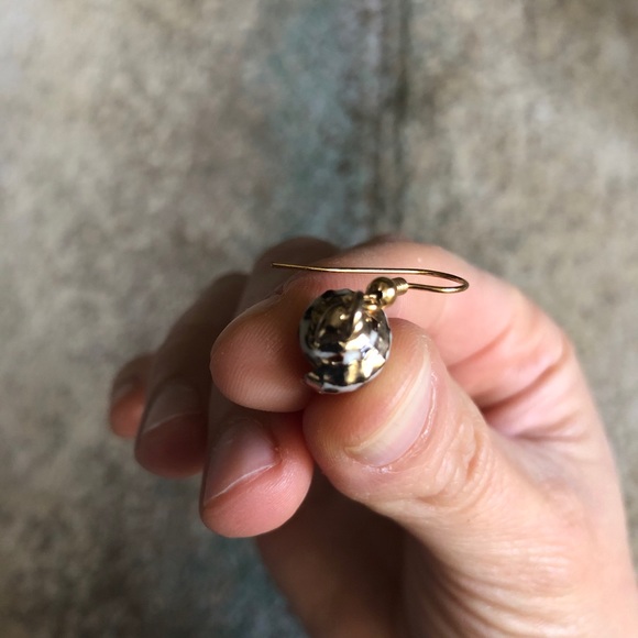 NWOT Seashell earrings - Picture 3 of 3